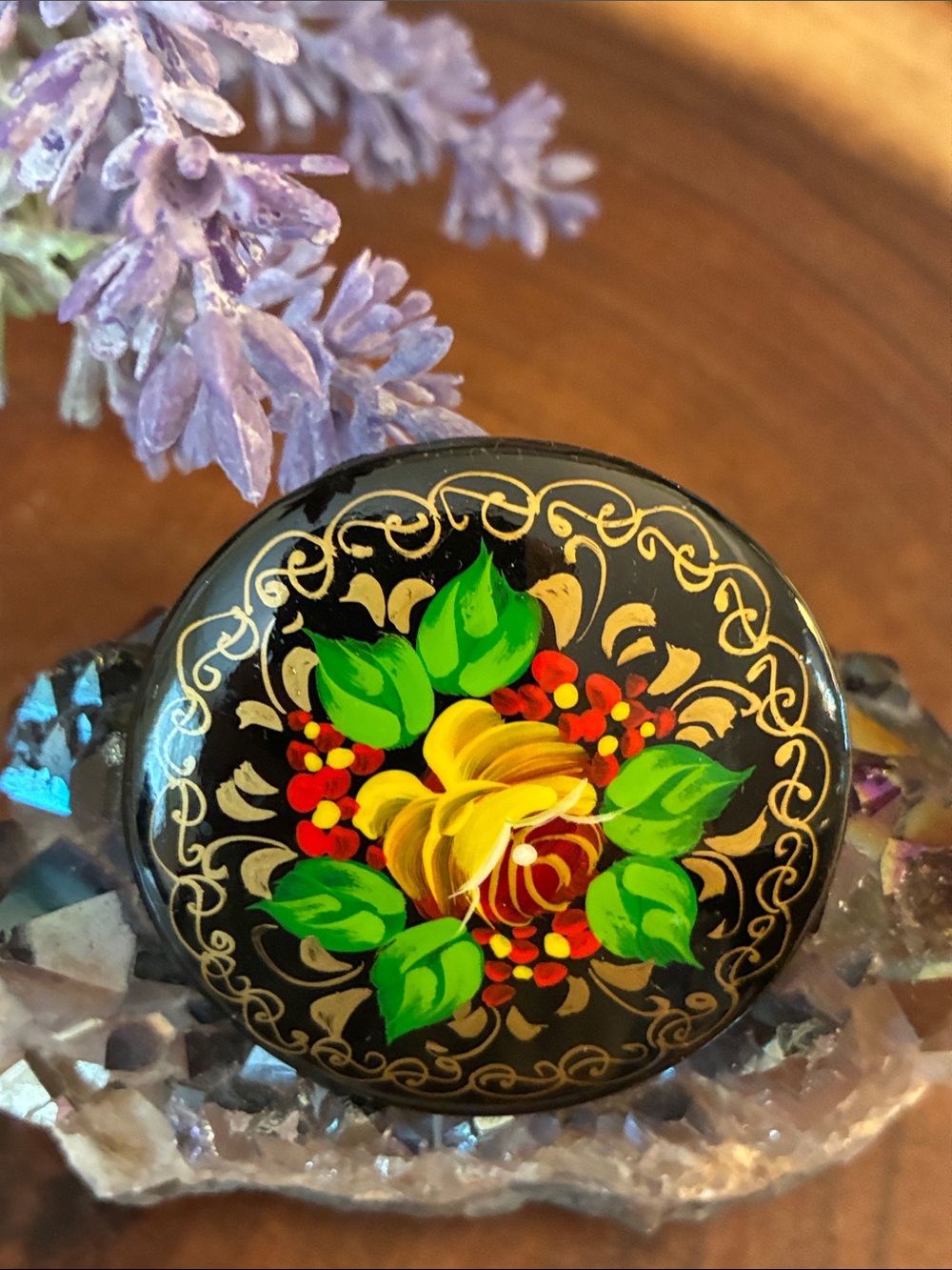 Vintage Black and Gold Floral Brooch Pin